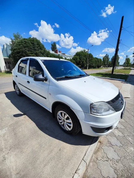 Renault Logan 2011 - 5