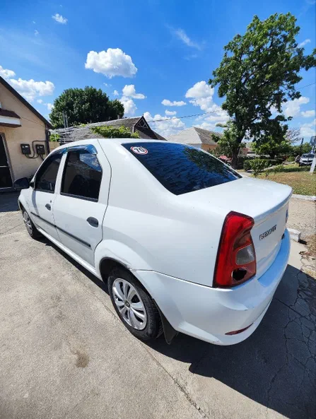 Renault Logan 2011 - 2