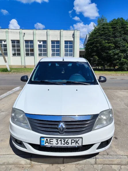 Renault Logan 2011 - 0