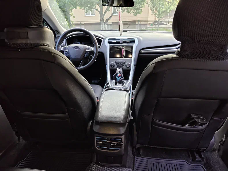 Ford Fusion (North America) 2016 - 10