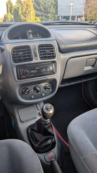 Renault Clio 2000 - 4
