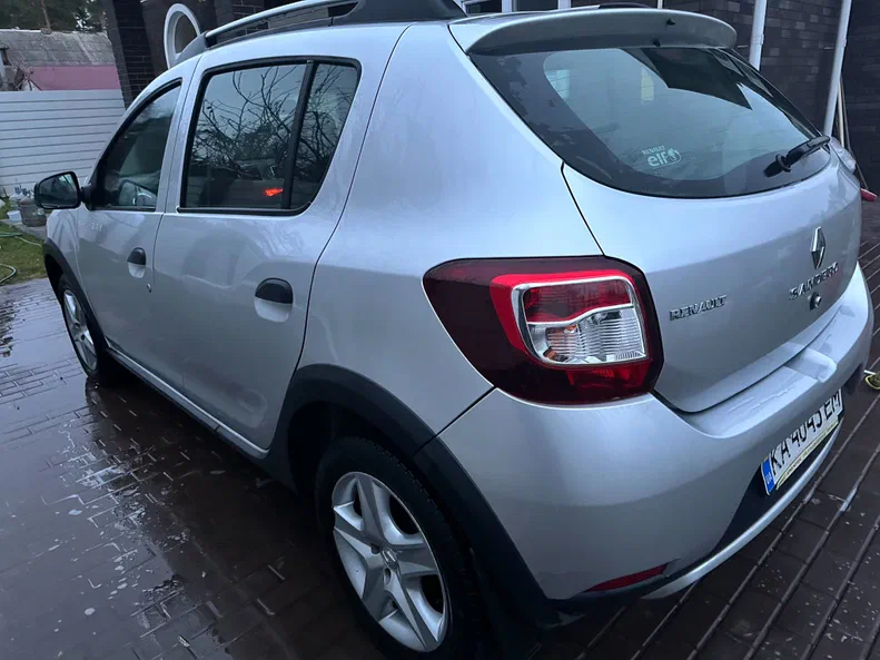 Renault Sandero 2016 - 2