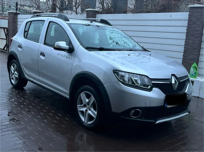 Renault Sandero 2016 - 1