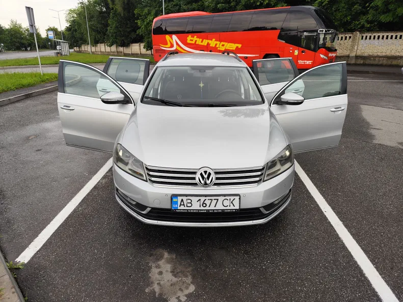Volkswagen Passat 2011 - 20