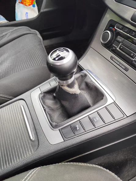 Volkswagen Passat 2011 - 25