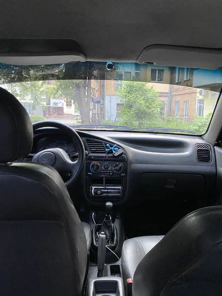Daewoo Lanos 1998 - 9