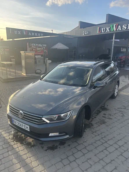 Volkswagen Passat 2016 - 1