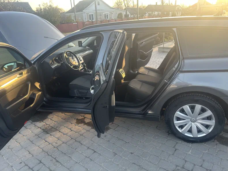 Volkswagen Passat 2016 - 10