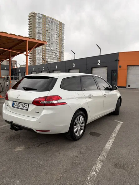 Peugeot 308 2015 - 6