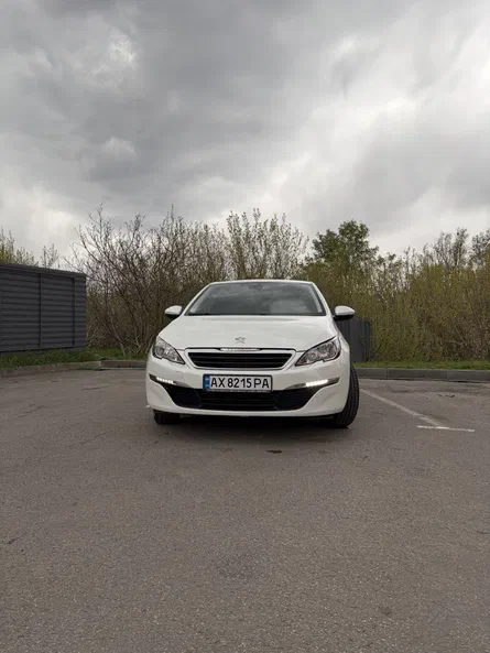 Peugeot 308 2015 - 1