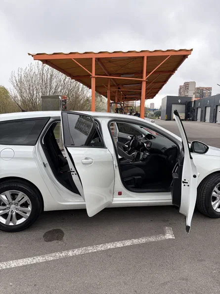 Peugeot 308 2015 - 16