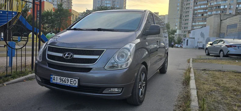 Hyundai H-1 2010 - 0