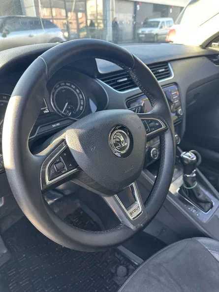 Skoda Octavia 2015 - 12