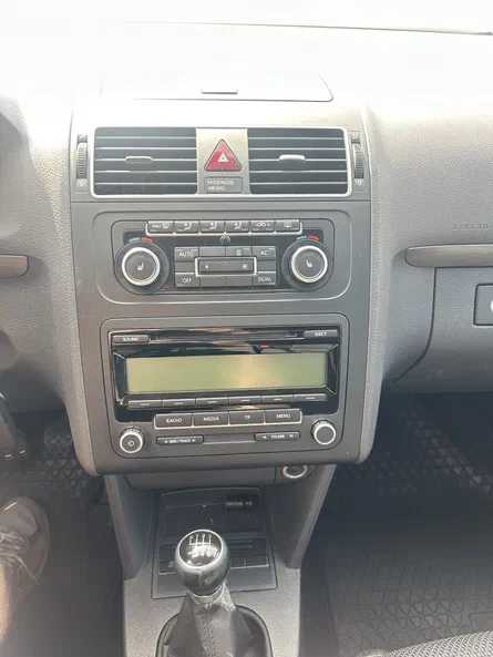 Volkswagen Touran 2010 - 5