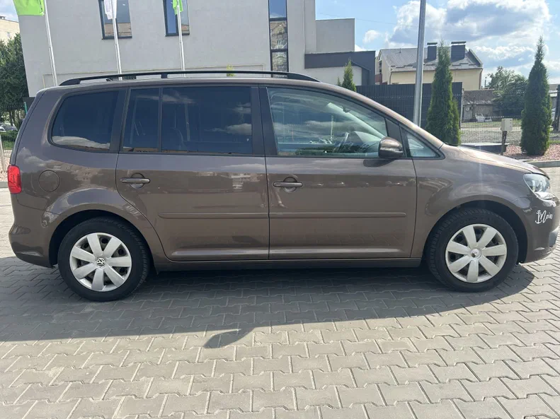 Volkswagen Touran 2010 - 1