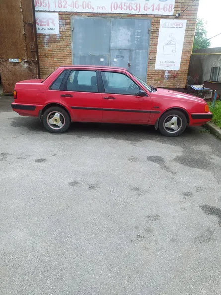 Volvo 460 1990 - 1