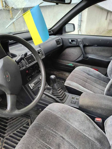 Mitsubishi Galant 1989