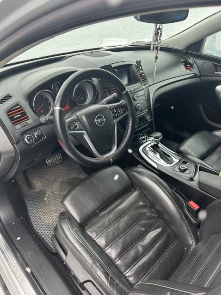 Opel Insignia 2012 - 6