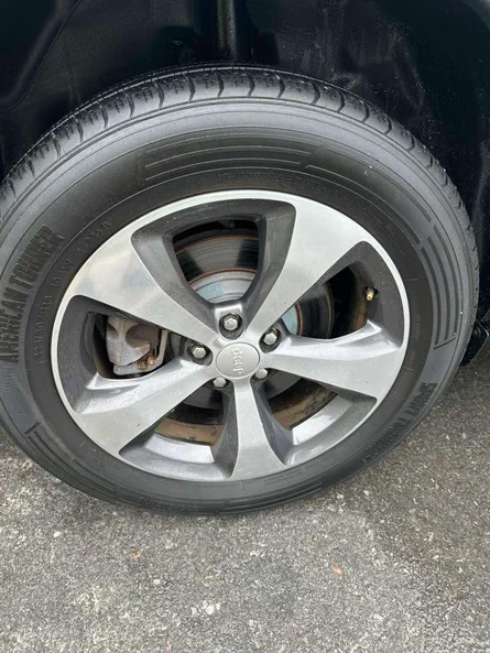 Jeep Cherokee 2018 - 10