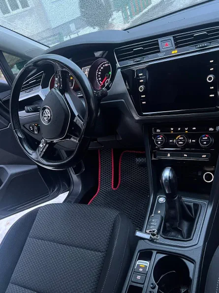 Volkswagen Touran 2019 - 8