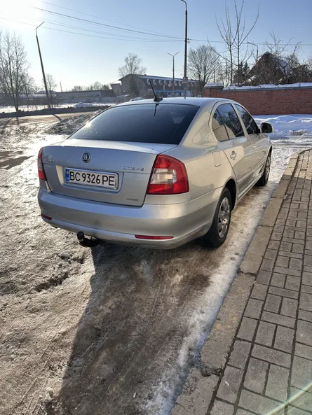 Skoda Octavia 2011 - 9