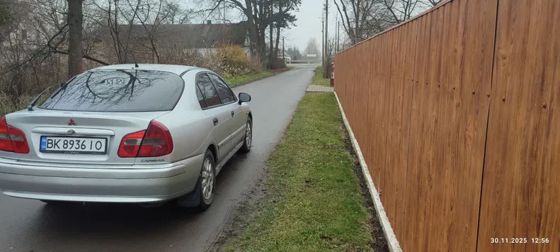 Mitsubishi Carisma 2001