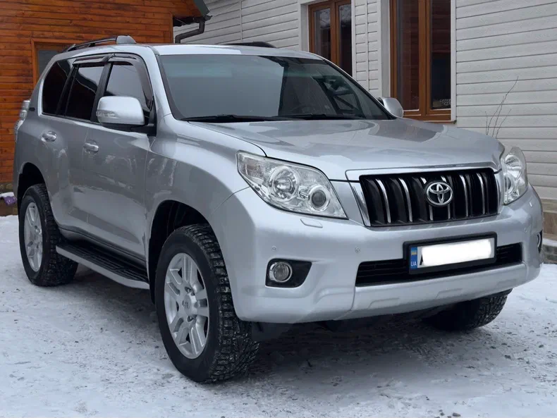 Toyota Land Cruiser Prado 2011