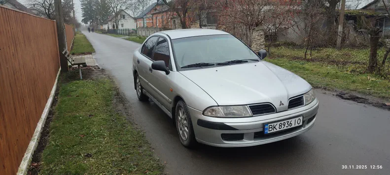 Mitsubishi Carisma 2001