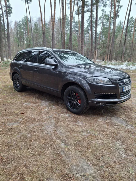 Audi Q7 2009 - 18