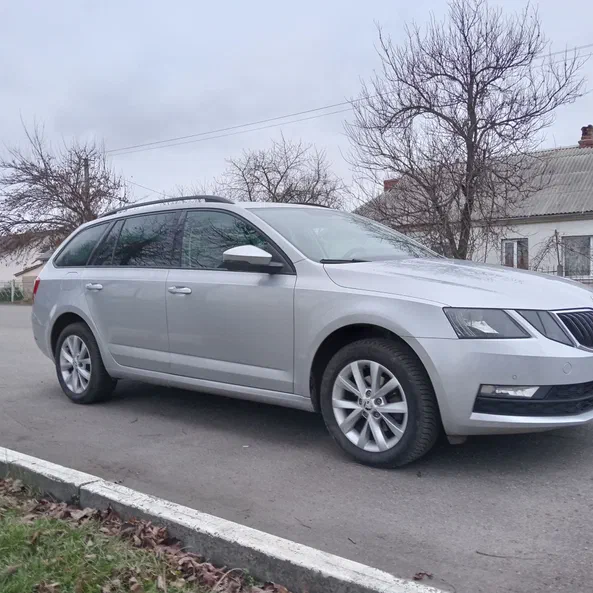 Skoda Octavia 2017 - 5