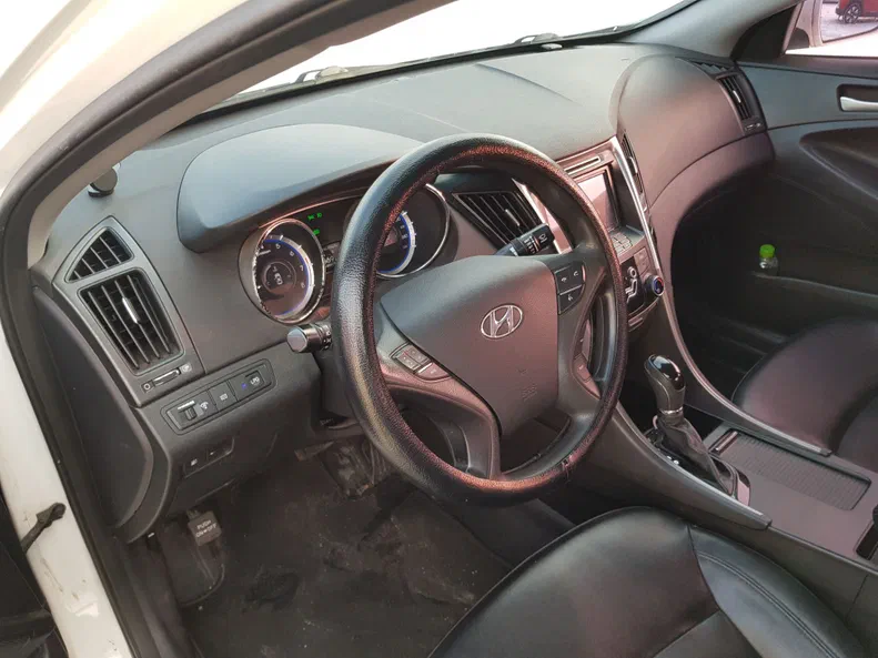 Hyundai Sonata 2012 - 8