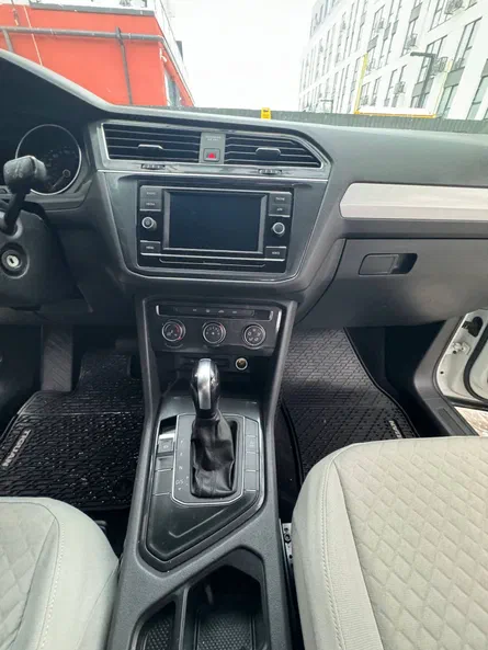 Volkswagen Tiguan 2020 - 12
