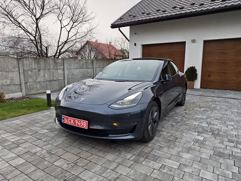 Tesla Model 3 2023 - 37
