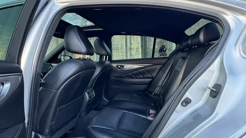 Infiniti Q50 2015 - 11