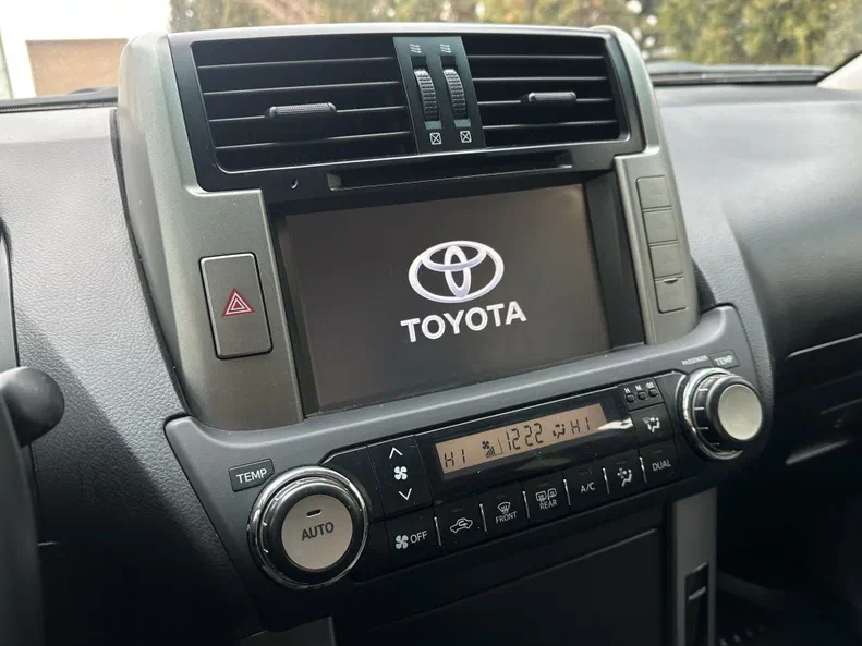 Toyota Land Cruiser Prado 2010