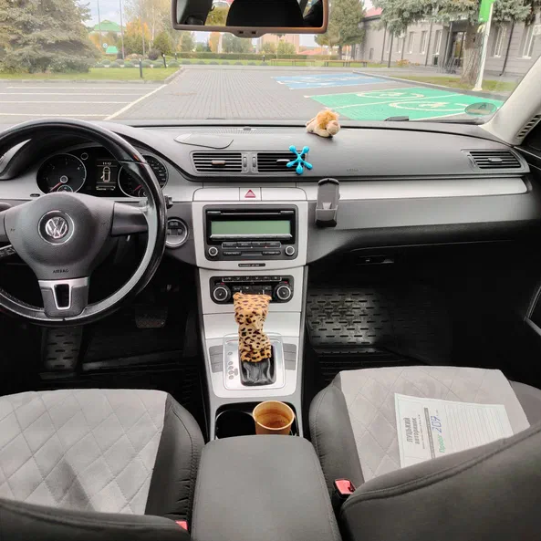 Volkswagen Passat 2010 - 6