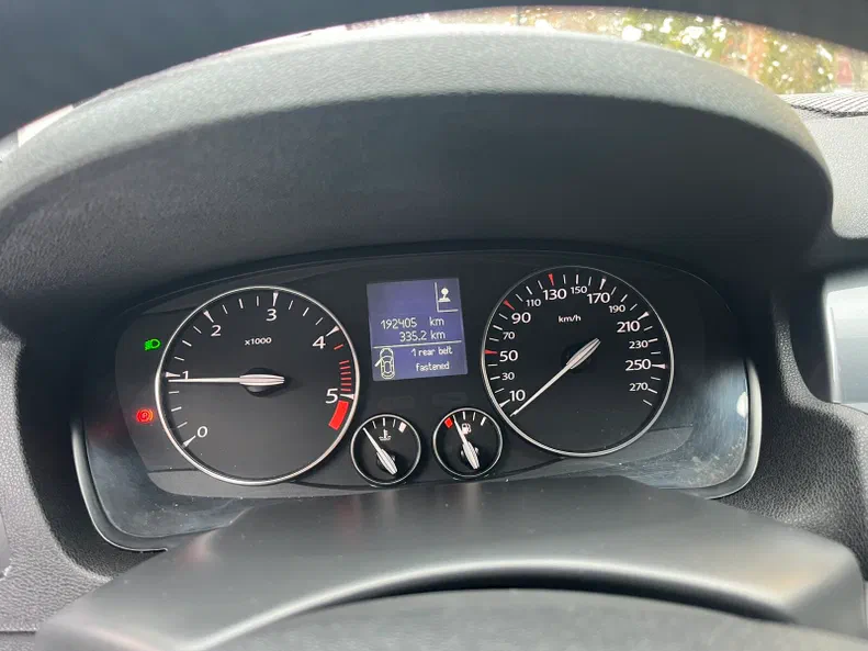 Renault Laguna 2010 - 19