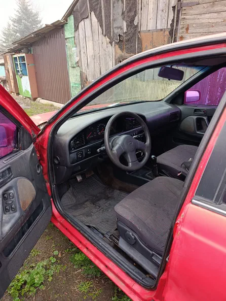 Hyundai Elantra 1994 - 5