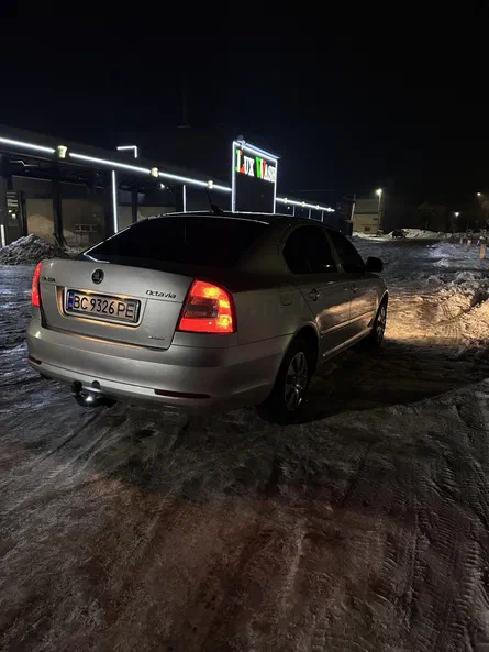 Skoda Octavia 2011 - 1