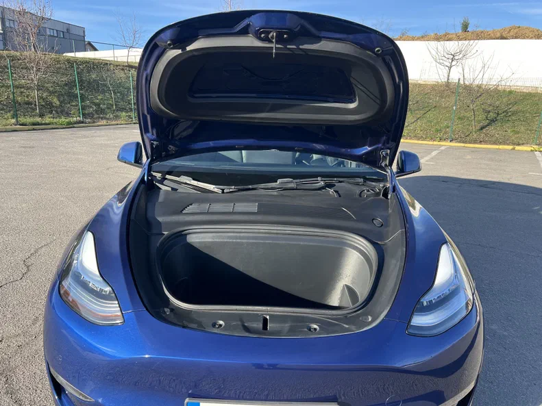 Tesla Model Y 2021 - 6