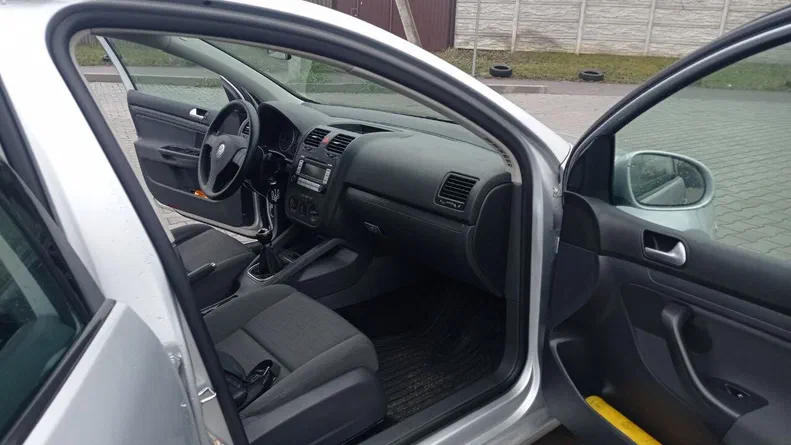 Volkswagen Golf 2008 - 20