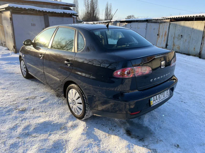 SEAT Cordoba 2008 - 10