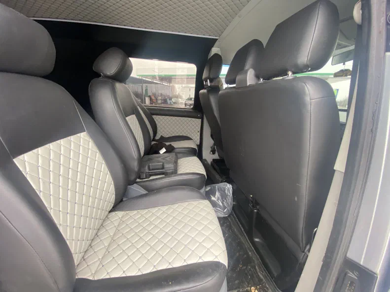 Volkswagen Transporter 2011 - 5