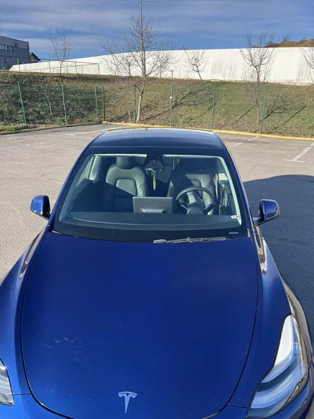 Tesla Model Y 2021 - 22