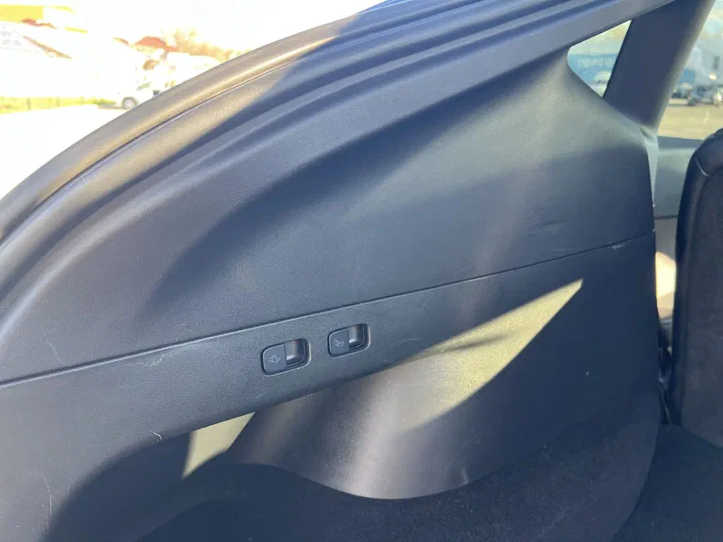 Tesla Model Y 2021 - 13