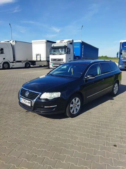 Volkswagen Passat 2009 - 10