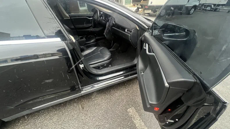 Tesla Model S 2014 - 6