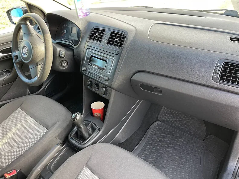 Volkswagen Polo 2013 - 19