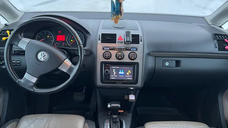 Volkswagen Touran 2007 - 17