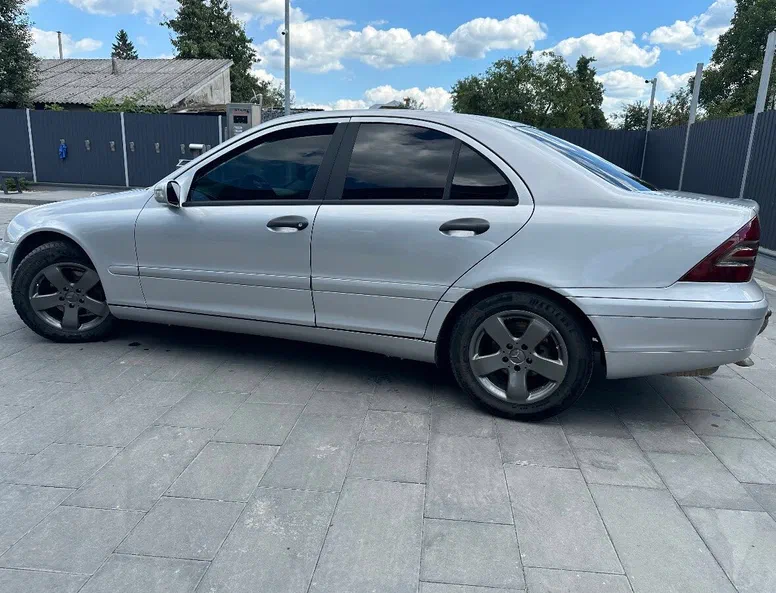 Mercedes-Benz C-Клас 2000 - 5